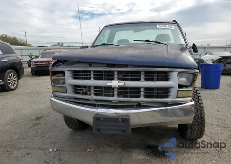 1998 Chevrolet Gmt-400 C2500 из США, поврежденный, VIN 1GCGC24R0WZ112053